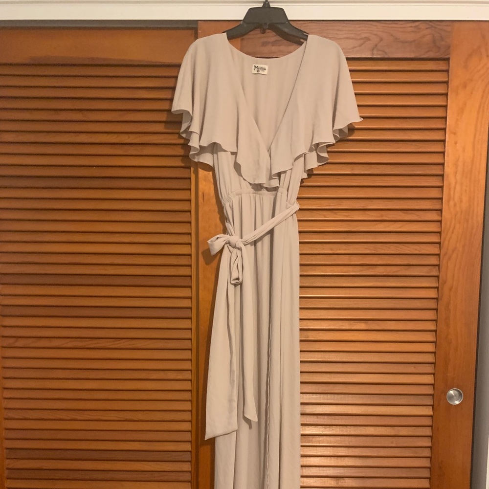 AUDREY MAXI DRESS ~ SHOW ME THE RING CRISP